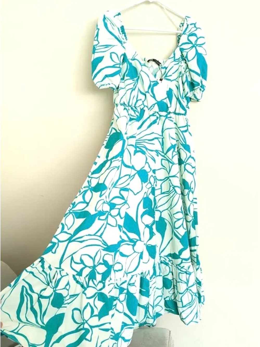 Zara NWT Floral Dress in Teal and White Size M